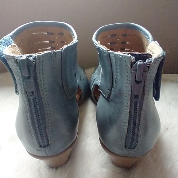 Earth Vicki Ankle Boots Women's 7.5W Wide Teal Leather Gladiator Caged Booties - Picture 4 of 7